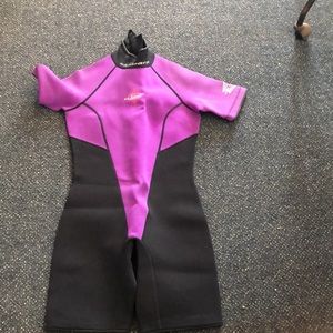 Size 12 ladies shorty wetsuit “Skiwarm” brand Classic 2/2 Flatlock